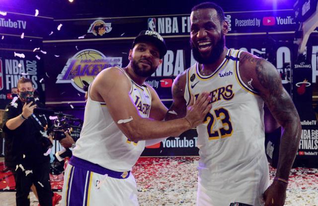 1629863138519033178.jpg 0.jpg